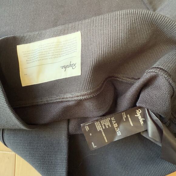 Rapha Logo Sweatshirt Small Black Fleece Pullover Cycling Sportswear NWT - Picture 6 of 9